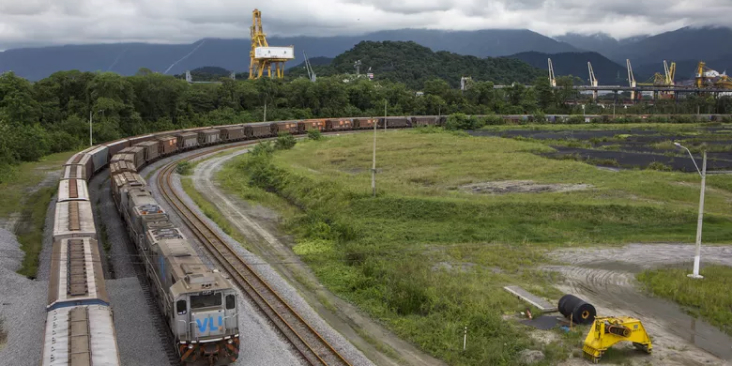 Safra de Mato Grosso usa mais ferrovia para chegar ao Porto de Santos | ABTTC