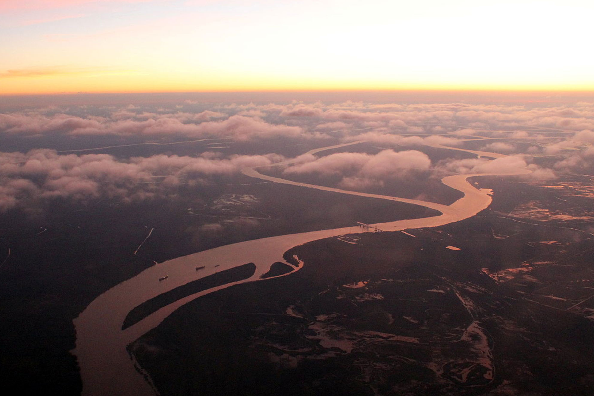 Portos e Navios: Exportações argentinas de grãos são afetadas pela diminuição do nível das águas no rio Paraná | ABTTC